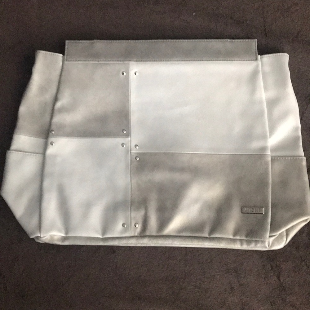 Miche’ Prima Shells - Picture 3 of 5